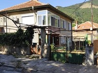 Houses in Tvarditsa