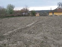 Regulated land in Lom