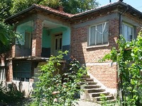 Rural house for sale close to the sea