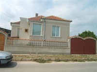 Lovely House Very Close To The Sea