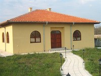 5 Min Far From The Beach