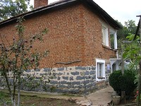 Small house for sale near Elhovo
