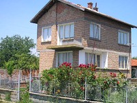 Spacious 2 storey house fore sale close to the Black sea
