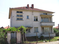 Large 2-storey house for sale near Yambol
