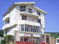 Lovely House Near Sea